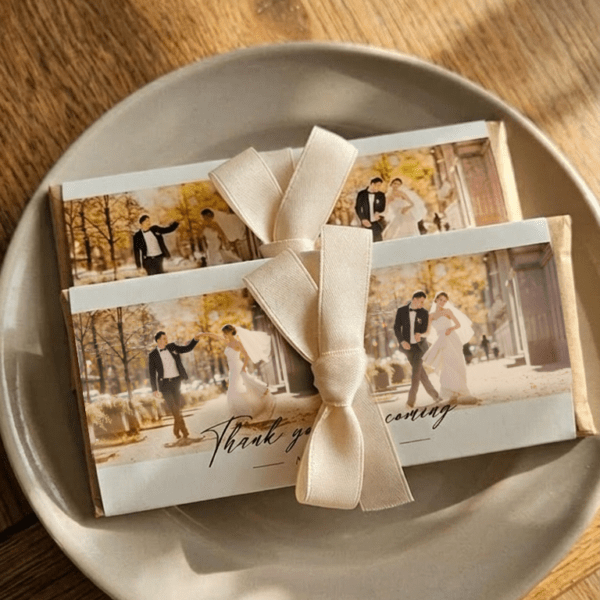 Custom Photo Wedding Favors, Personalized Wedding Favors, Custom Wedding Favors with Ribbons| Hershey Chocolate Bar P-1